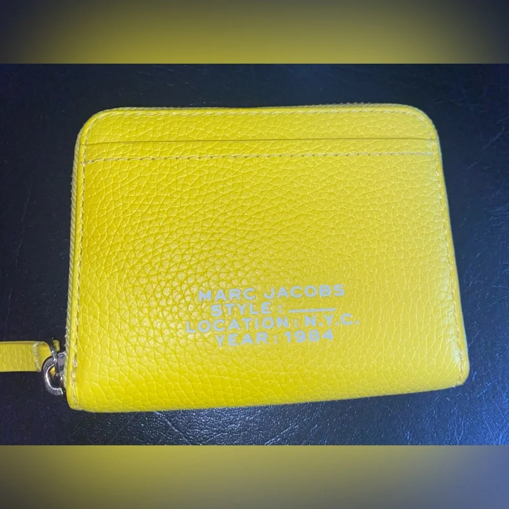 Marc Jacobs The Leather zip-around wallet (sun)
